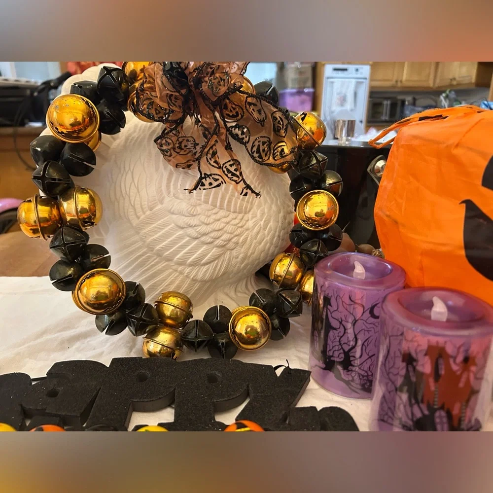 HALLOWEEN Decorations - 20 Pieces!